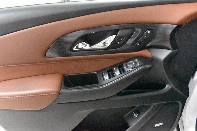 used 2021 Chevrolet Traverse car, priced at $27,498