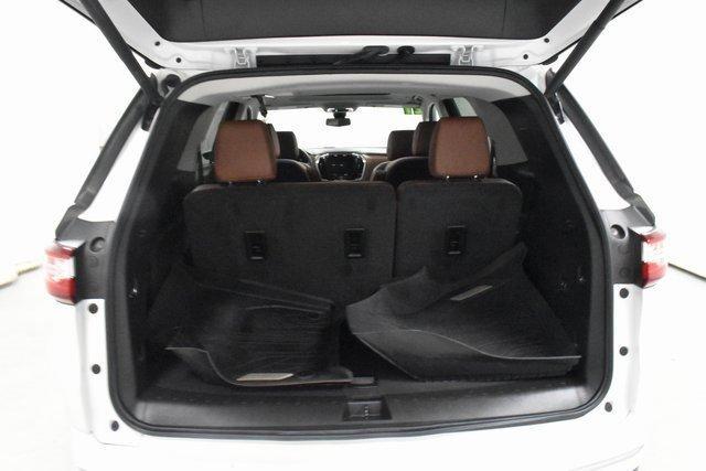 used 2021 Chevrolet Traverse car, priced at $27,498