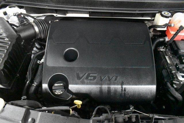 used 2021 Chevrolet Traverse car, priced at $27,498