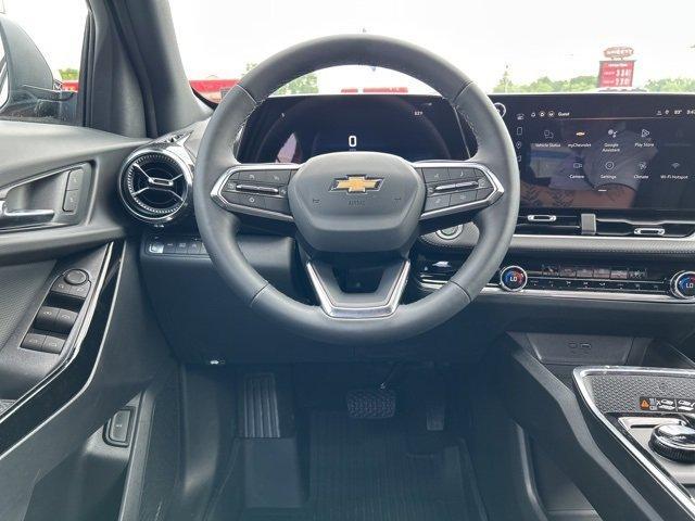 new 2026 Chevrolet Equinox car, priced at $35,285