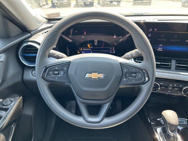 new 2025 Chevrolet Trax car, priced at $25,021