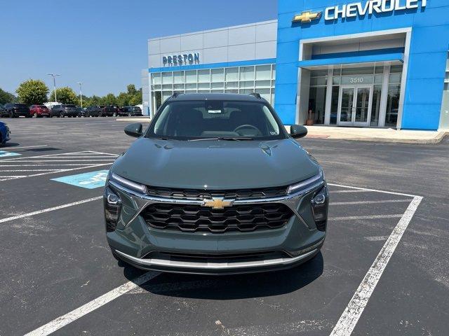 new 2025 Chevrolet Trax car, priced at $25,021