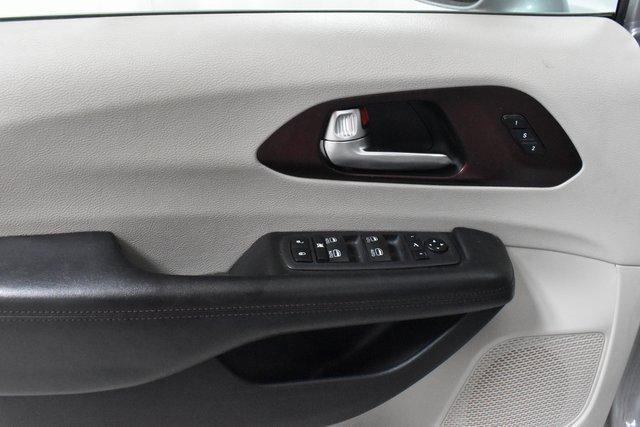 used 2019 Chrysler Pacifica car, priced at $17,998