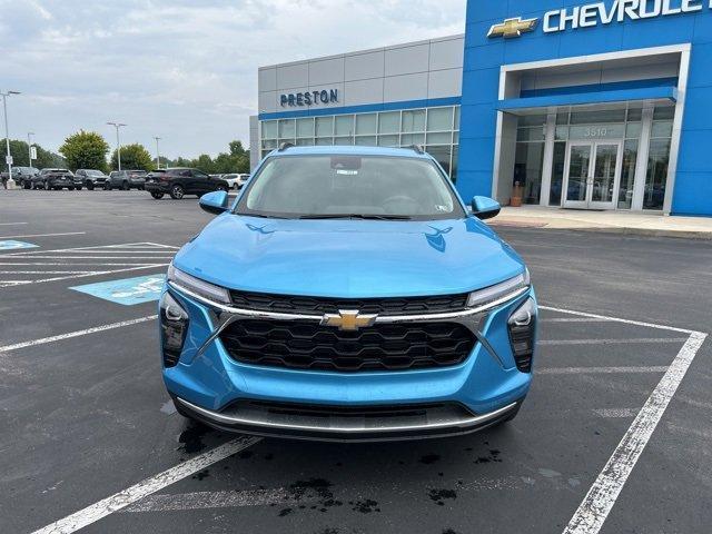 new 2025 Chevrolet Trax car, priced at $24,900