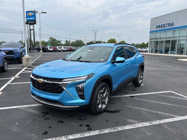 new 2025 Chevrolet Trax car, priced at $24,900