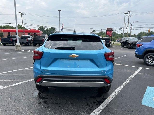 new 2025 Chevrolet Trax car, priced at $24,900