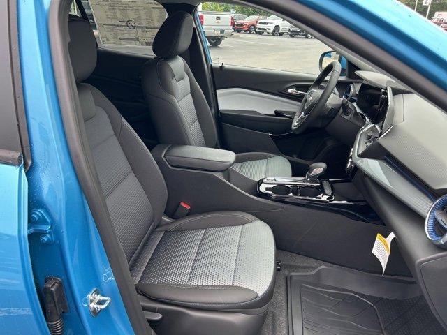 new 2025 Chevrolet Trax car, priced at $24,900