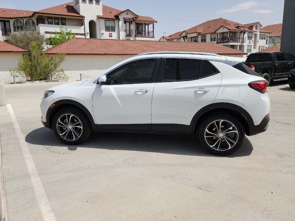 used 2022 Buick Encore GX car, priced at $25,000