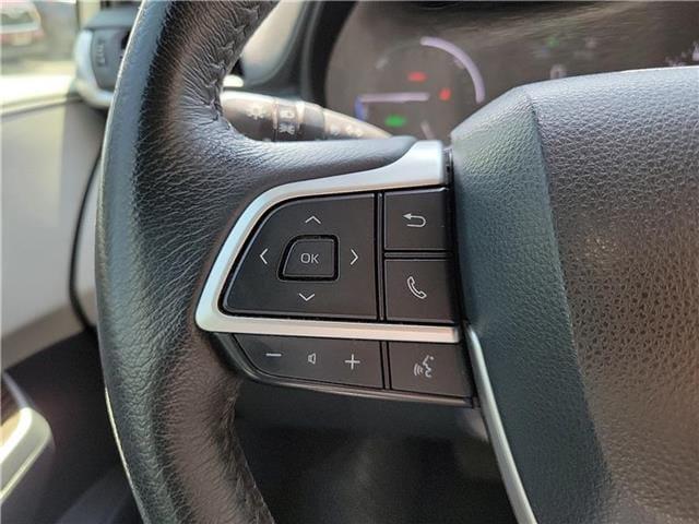 used 2023 Toyota Sienna car, priced at $39,998