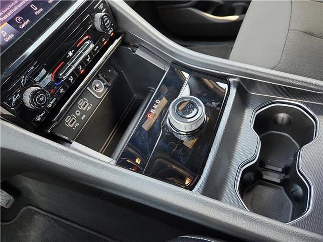 used 2025 Jeep Grand Cherokee car, priced at $35,995