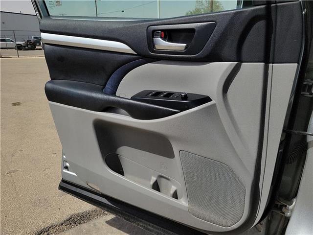 used 2019 Toyota Highlander car, priced at $23,998