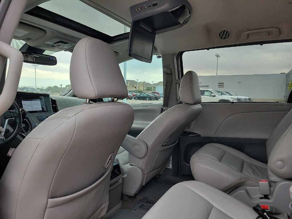 used 2018 Toyota Sienna car, priced at $22,698