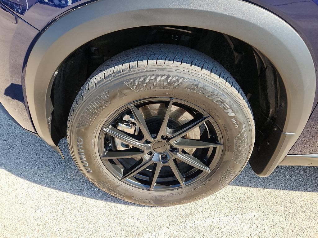 used 2024 Nissan Pathfinder car, priced at $31,999