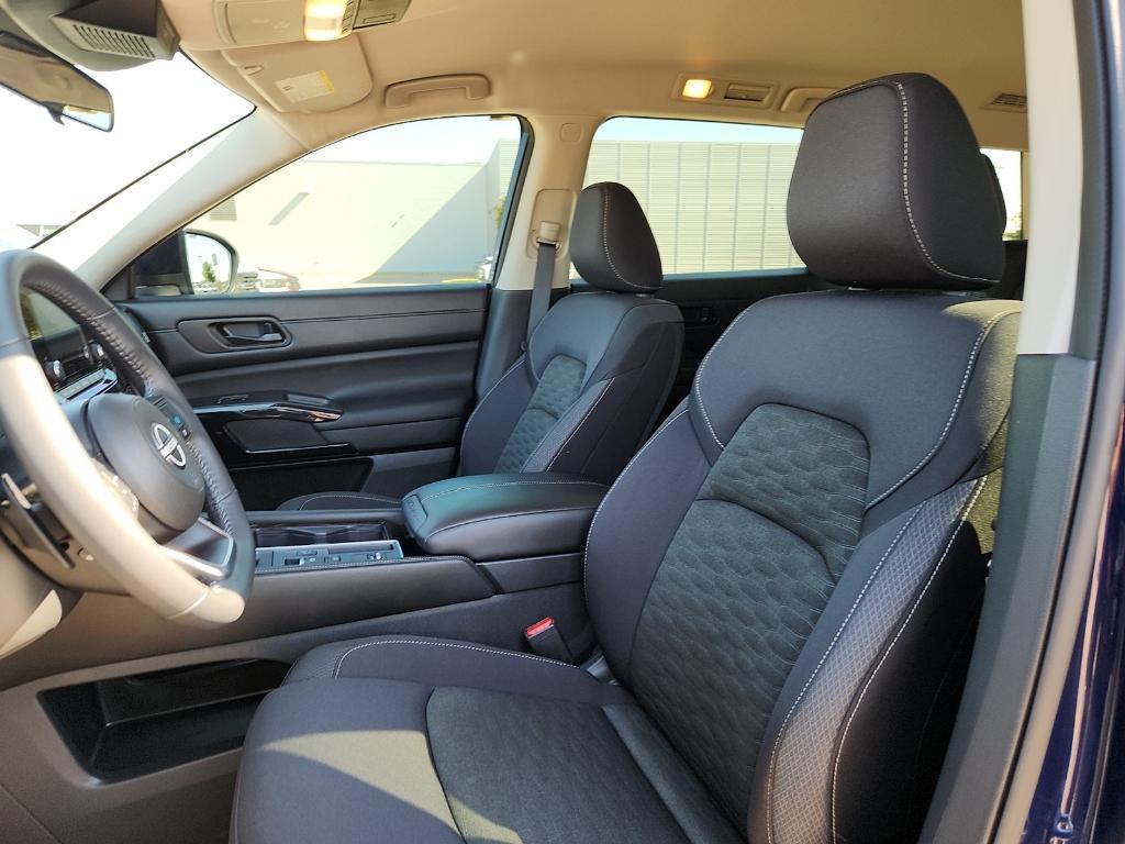 used 2024 Nissan Pathfinder car, priced at $31,999
