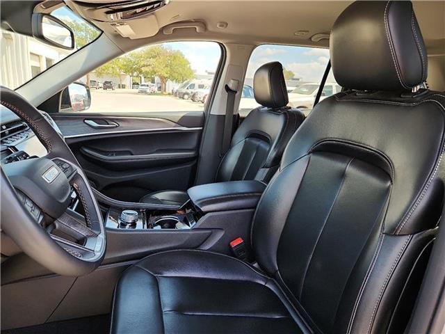 used 2023 Jeep Grand Cherokee car, priced at $32,995