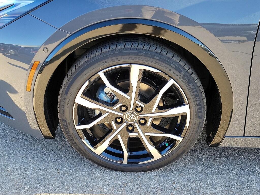 new 2026 Toyota Prius Plug-In Hybrid car, priced at $44,404