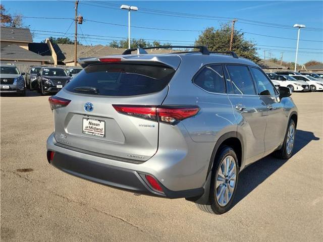 used 2023 Toyota Highlander Hybrid car, priced at $49,998