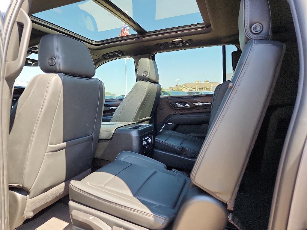 used 2022 GMC Yukon XL car, priced at $46,998