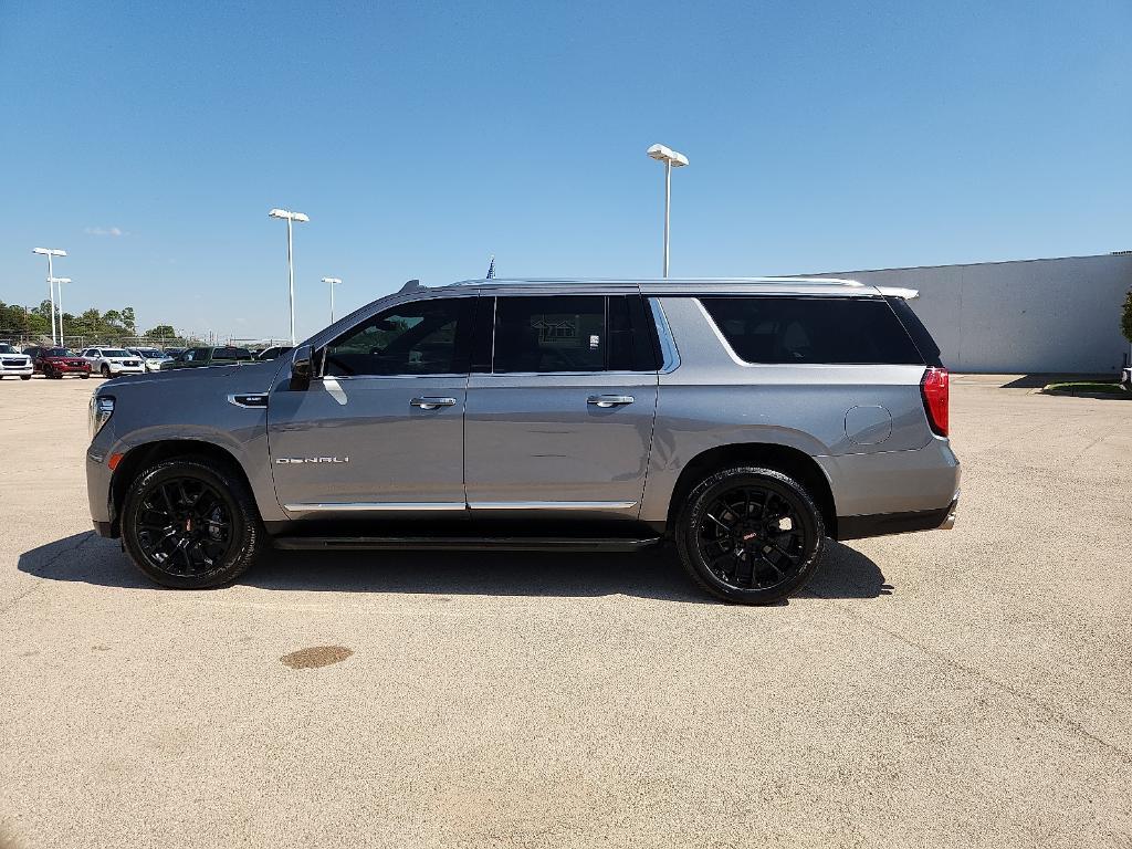 used 2022 GMC Yukon XL car, priced at $46,998