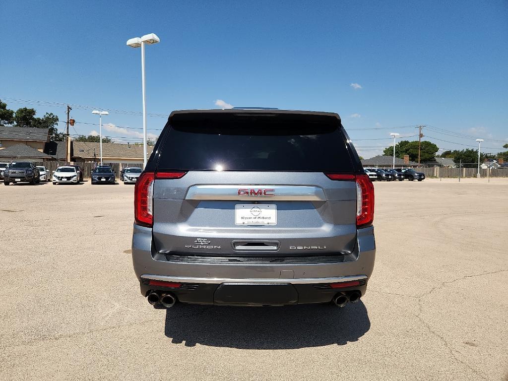 used 2022 GMC Yukon XL car, priced at $46,998