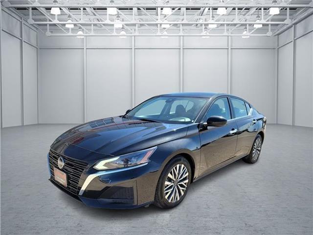 used 2023 Nissan Altima car, priced at $25,250