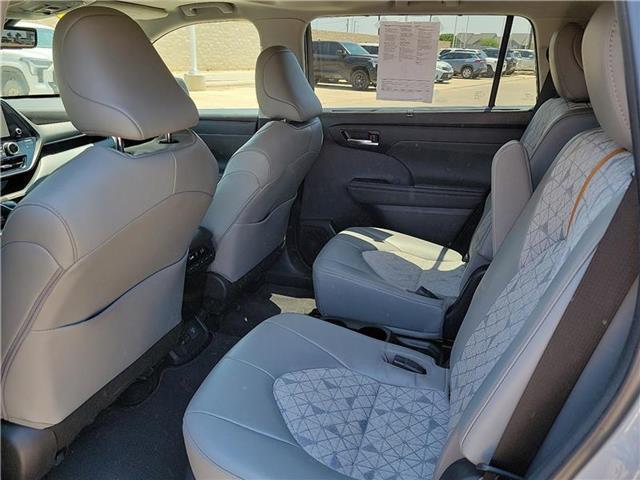 used 2023 Toyota Highlander Hybrid car, priced at $38,295