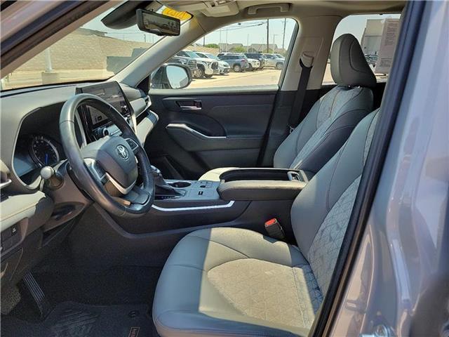 used 2023 Toyota Highlander Hybrid car, priced at $38,295
