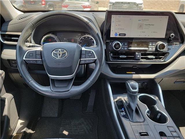 used 2023 Toyota Highlander Hybrid car, priced at $38,295