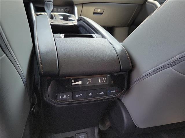 used 2023 Toyota Highlander Hybrid car, priced at $38,295