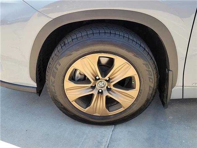 used 2023 Toyota Highlander Hybrid car, priced at $38,295