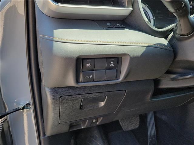 used 2023 Toyota Highlander Hybrid car, priced at $38,295