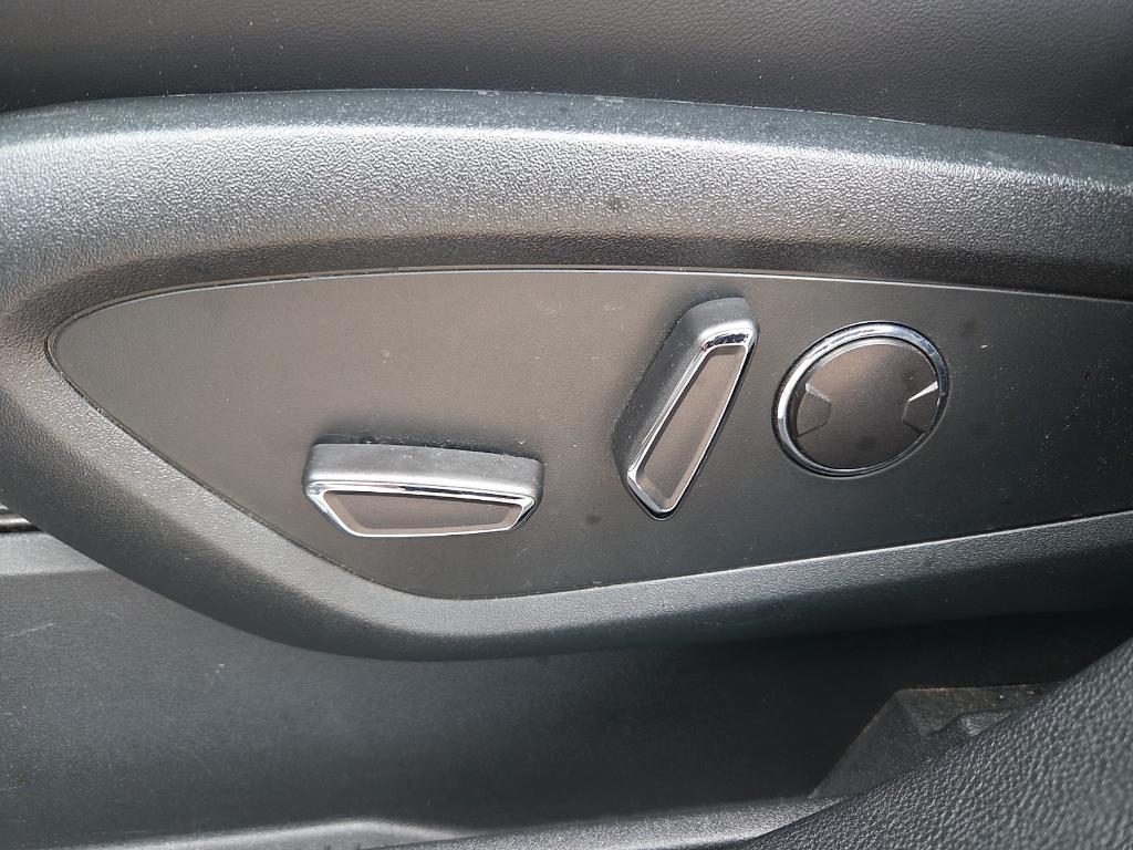 used 2022 Lincoln Nautilus car, priced at $33,397