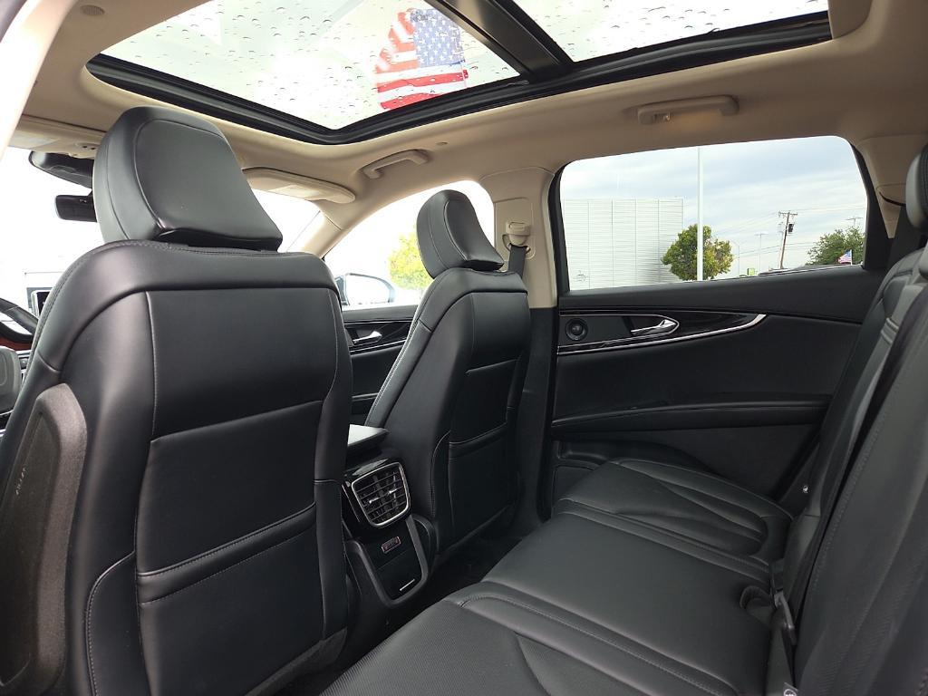used 2022 Lincoln Nautilus car, priced at $33,397