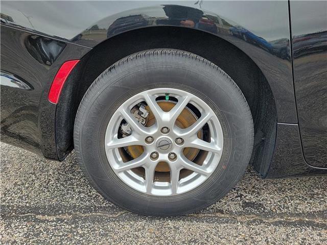 used 2023 Chrysler Pacifica car, priced at $27,995