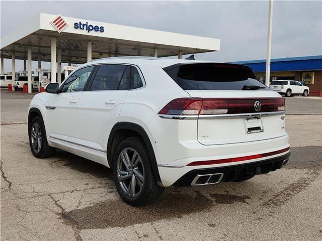 used 2024 Volkswagen Atlas Cross Sport car