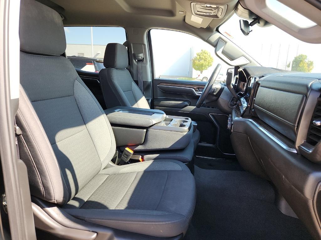 used 2025 Chevrolet Silverado 1500 car, priced at $45,998