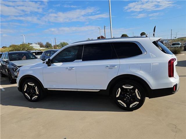 used 2024 Kia Telluride car, priced at $39,429