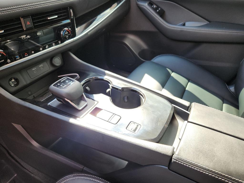 used 2024 Nissan Rogue car, priced at $31,998