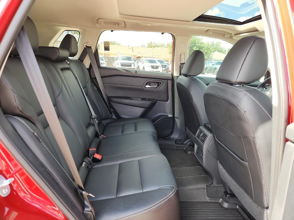 used 2024 Nissan Rogue car, priced at $31,998