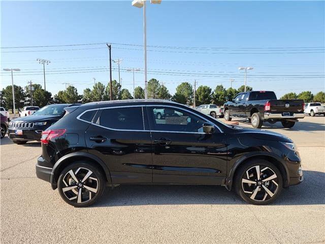 used 2022 Nissan Rogue Sport car