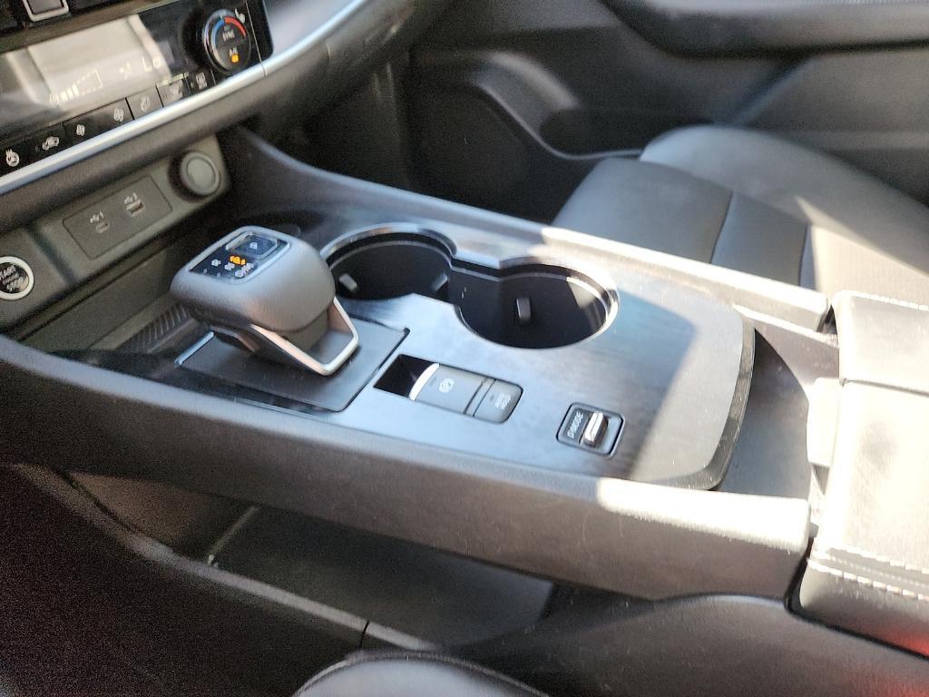 used 2021 Nissan Rogue car, priced at $19,999