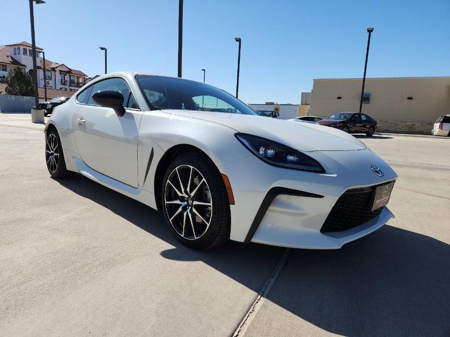 used 2022 Toyota GR86 car, priced at $32,999