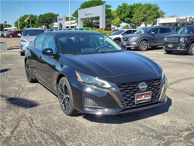 used 2023 Nissan Altima car, priced at $28,995