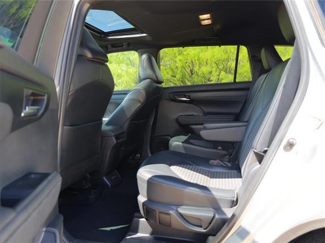 used 2021 Toyota Highlander car, priced at $28,830