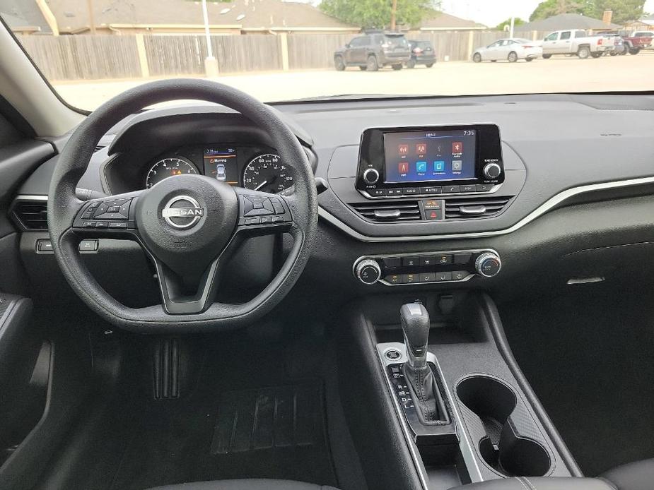 used 2024 Nissan Altima car