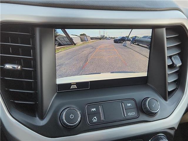 used 2023 GMC Acadia car, priced at $28,748
