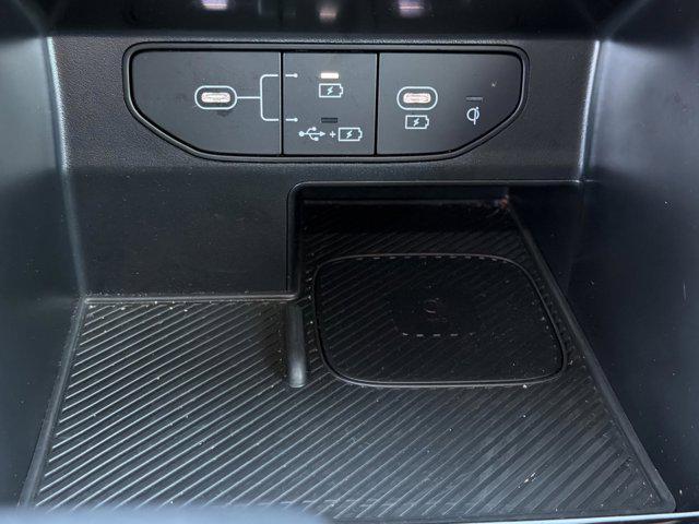 used 2025 Kia Sorento car, priced at $38,500