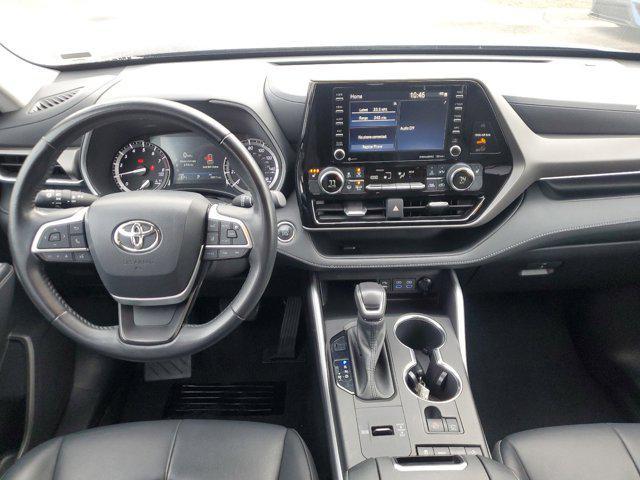 used 2022 Toyota Highlander car, priced at $35,000