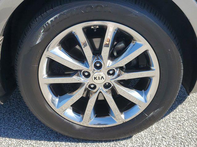 used 2016 Kia Sorento car, priced at $14,450