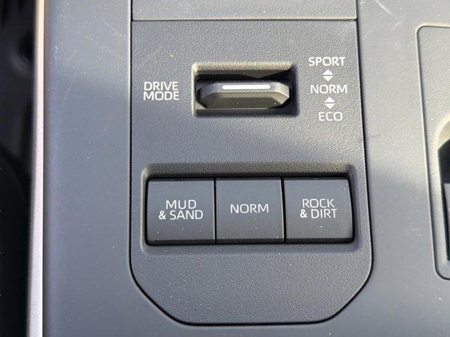 new 2026 Toyota Highlander car, priced at $50,374